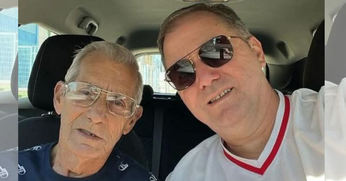 A Cuban Doctor in Exile Mourns His Father's Passing from Afar