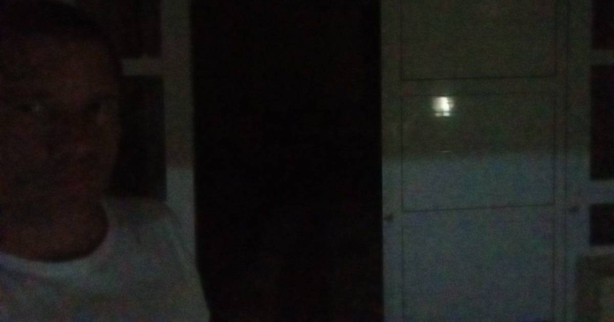 Power outages in hospitals in Cuba: Cuban father requests help to take his sick daughter home