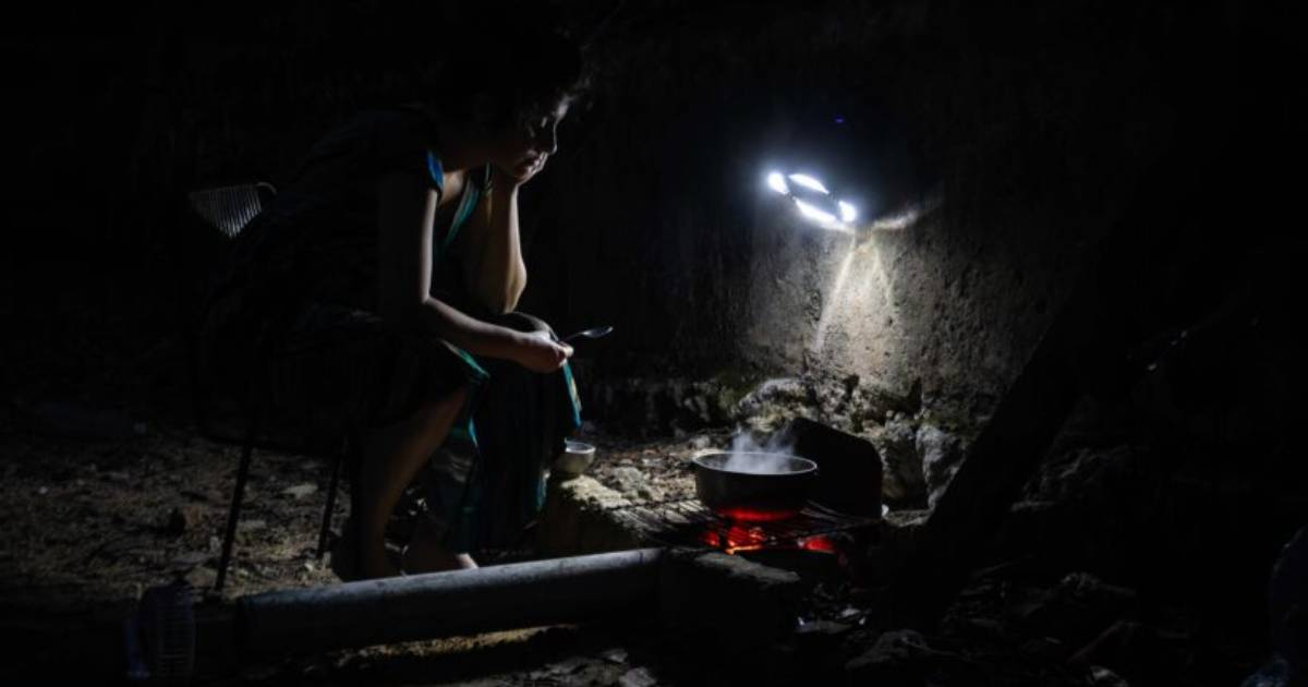 Relentless blackouts in Cuba: Electrical deficit will approach 1,800 MW during peak hours