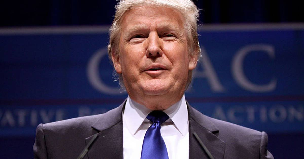 Trump Unveils 10% Global Tariff Following Supreme Court Ruling