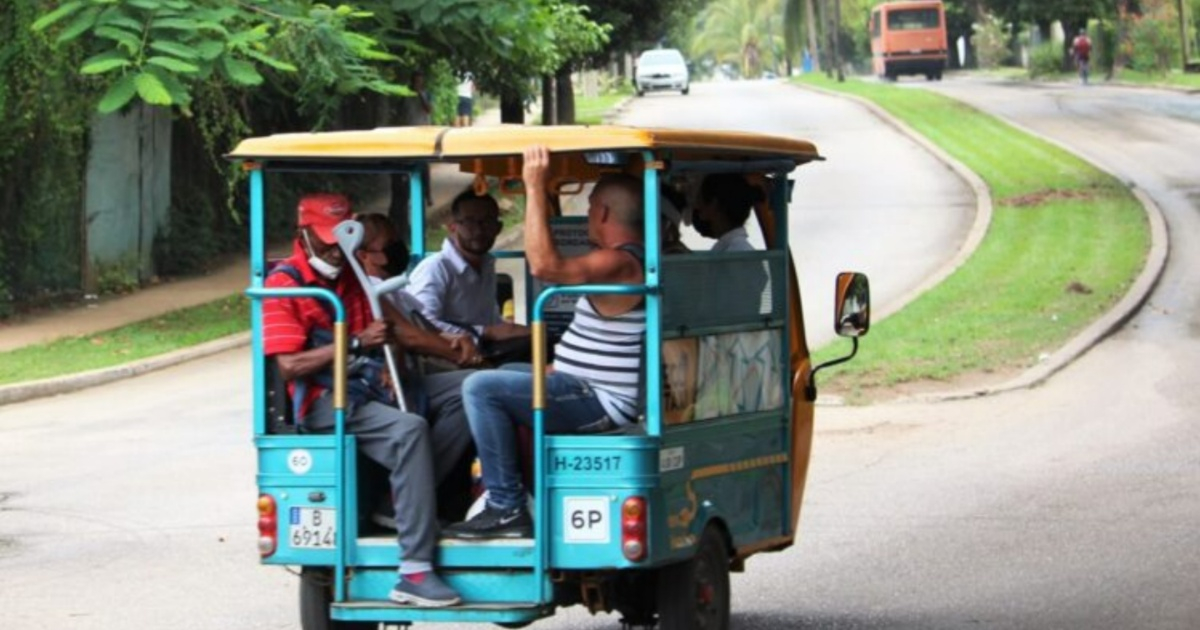 Licenses will be granted for passenger transport to motorcycles and electric tricycles without registration