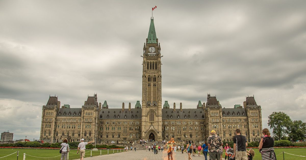 Research center calls on Canada to sanction officials of the regime in Havana