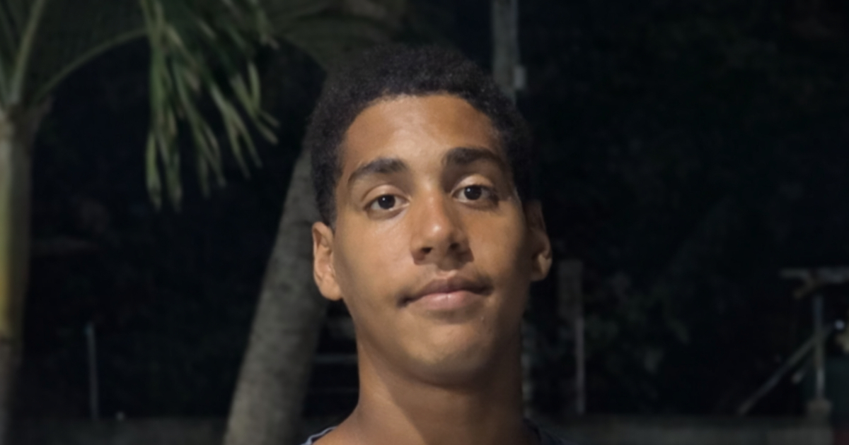 Young Man's Inspiring Efforts to Support His Grandmother Go Viral