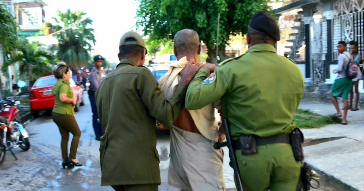 Cuban police carry out anti-drug operation in Guantánamo, detaining at least three individuals