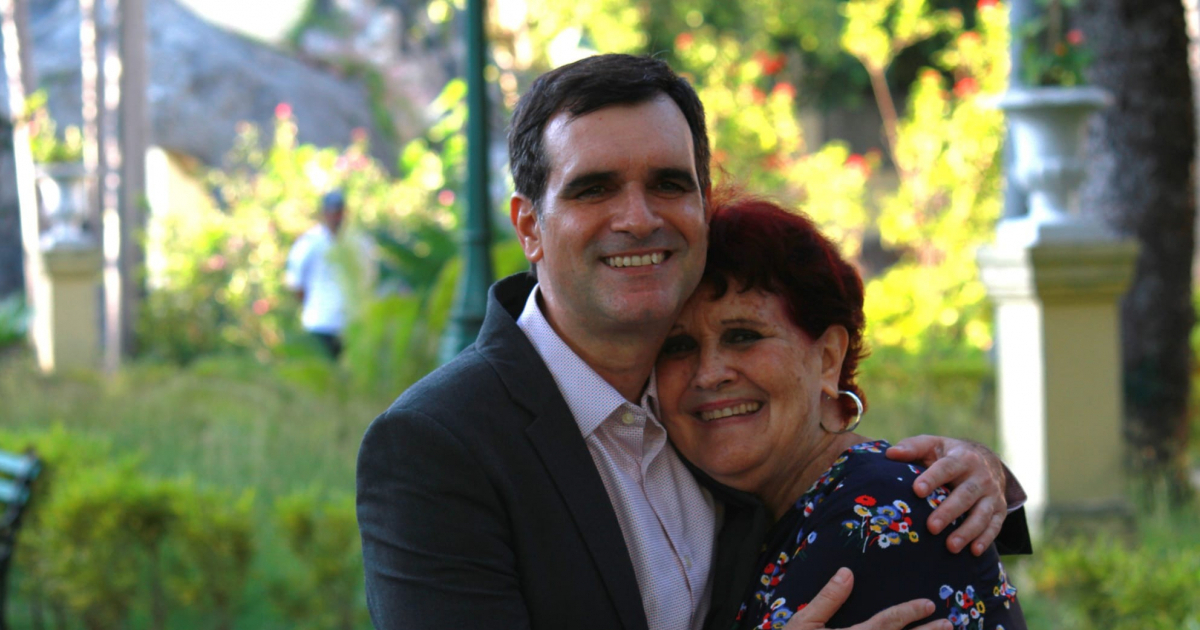 Mother of Diplomat Johana Tablada Stands by Son Expelled from Havana University for Critical Posts