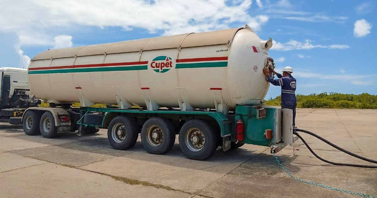 Gasoline Scam Exploits FINCIMEX Name to Dupe Cuban Customers