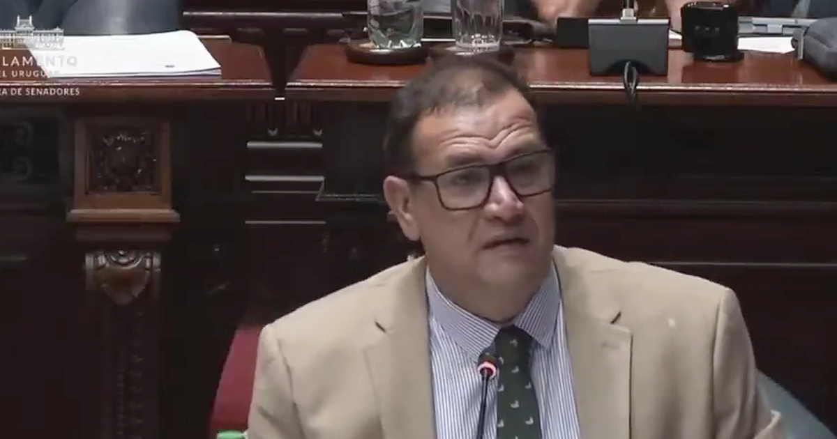 Uruguayan Senate Erupts in Debate Over Cuba