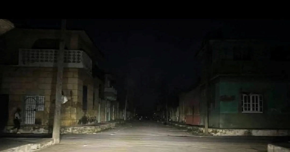 Electric Company Updates on Power Restoration Efforts in Havana After Widespread Blackout