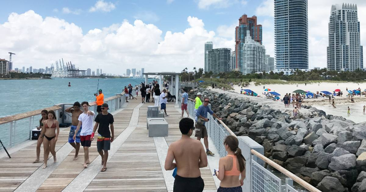 Florida breaks tourism record: over 143 million visitors in 2025