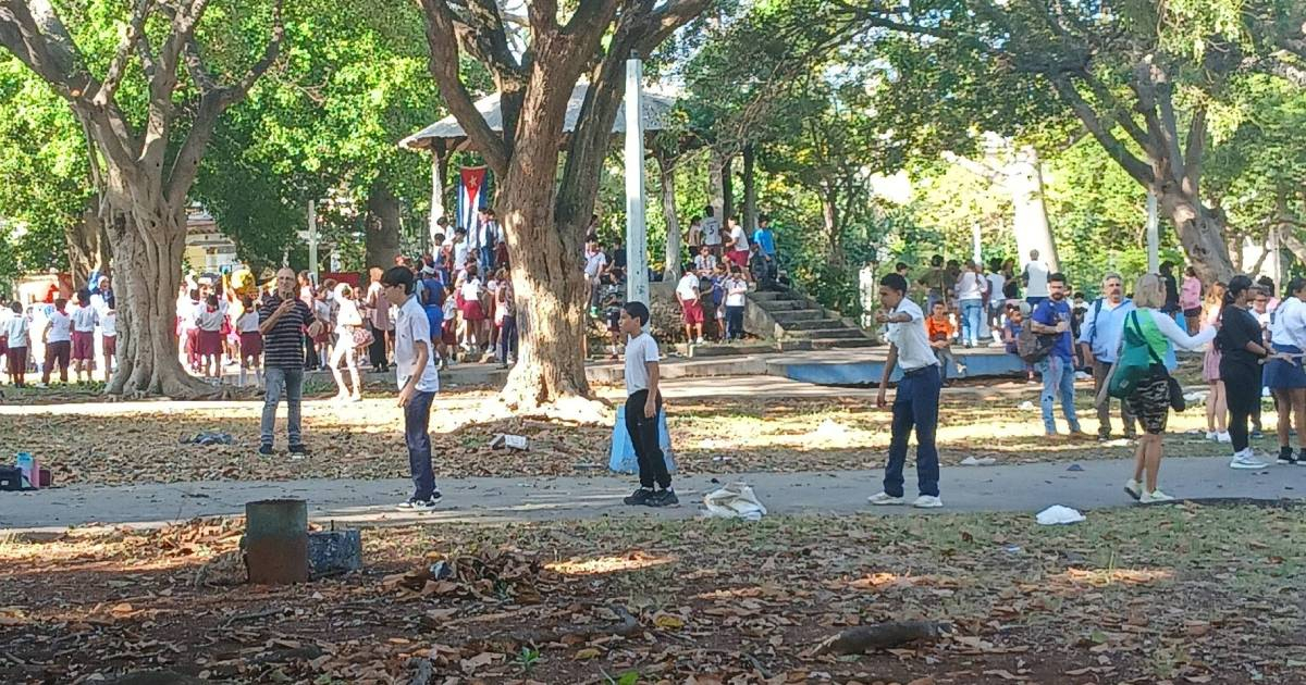 Cuban Regime Uses Children to Disrupt University of Havana Students' Gathering