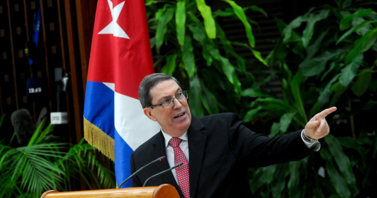 Cuban Foreign Minister targets Ecuador's president and accuses him of "cynically lying."