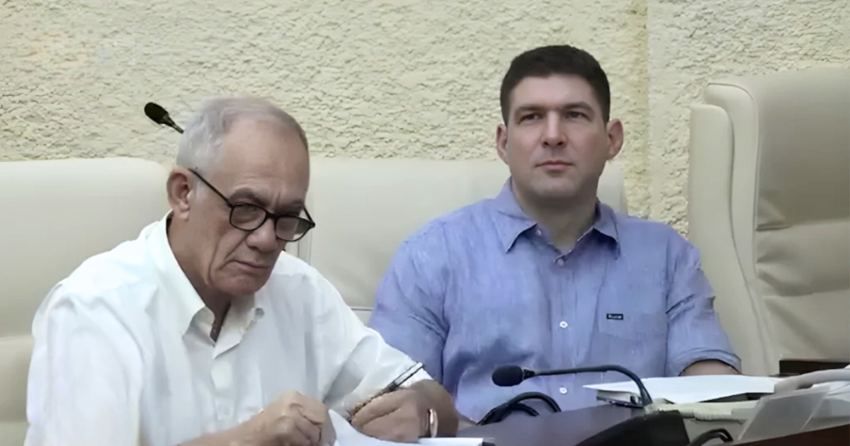 Who Accompanied "El Cangrejo" at the Communist Party Meeting? The Watchful Eyes and Ears of Raúl Castro