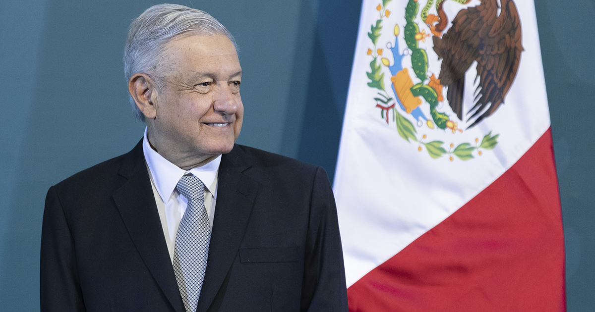 Former Mexican President AMLO comes out of retirement to request money for the Cuban regime