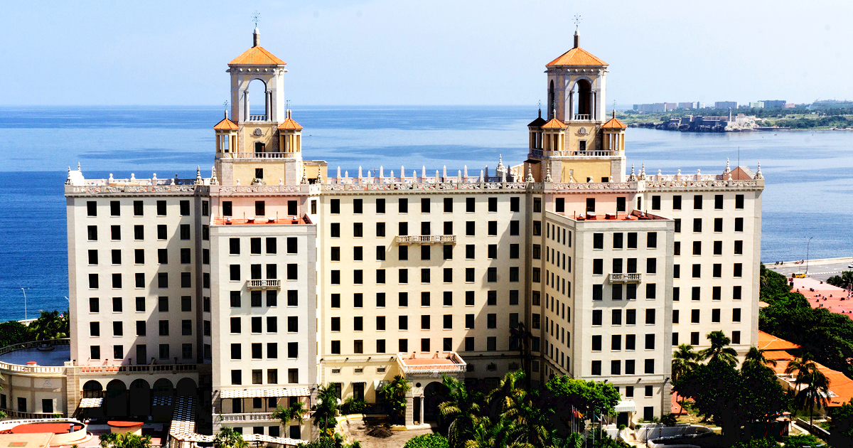 The decline of tourism in Cuba amid an international boom in the sector