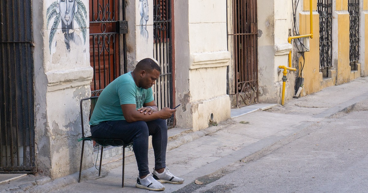 Massive Internet Outage Hits Cuba Amid Widespread Power Blackout