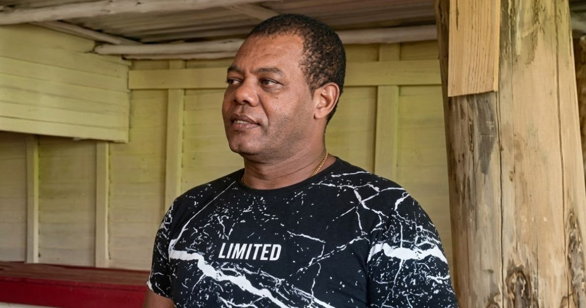 Cuban Man in Viñales Lives with 10 Wives and 30 Children: "My Home is a Paradise"