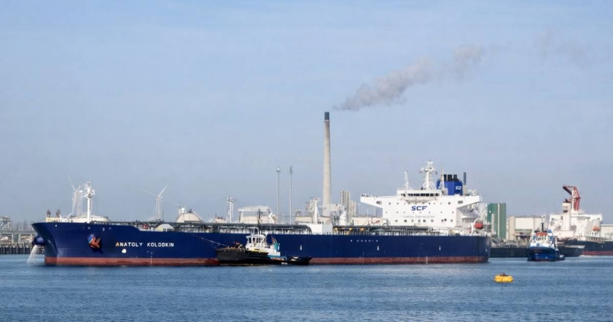 Russian Oil Ships Bound for Cuba: A Defiant Move Against U.S. Energy Blockade