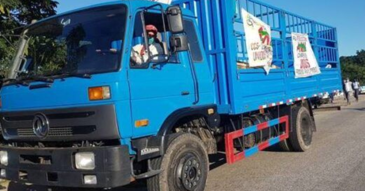 Feria en Santiago de Cuba genera dudas: sin efectivo y con precios altos, ¿quién podrá comprar? © Facebook / CMKC Radio Revolución