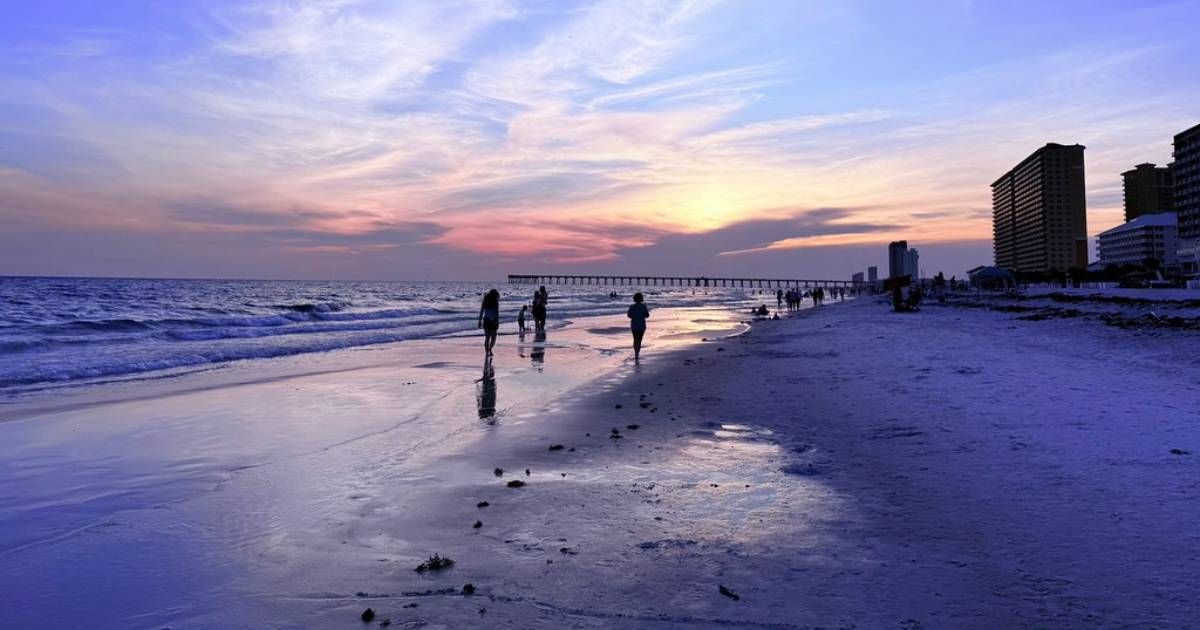 Police Ban Twerking at Popular Florida Beach: "Charges for Disorderly Conduct Will Be Filed"