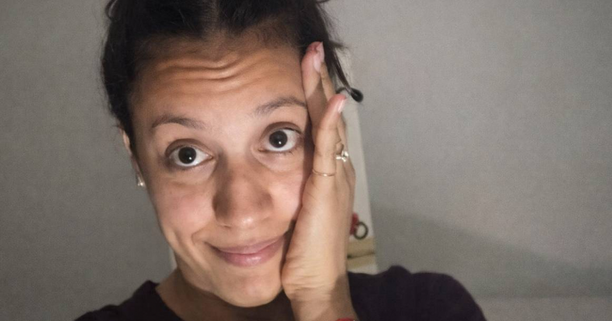 Cuban Influencer Returns to Cuba Amid Blackout: "But I Don't Mind, My Love"