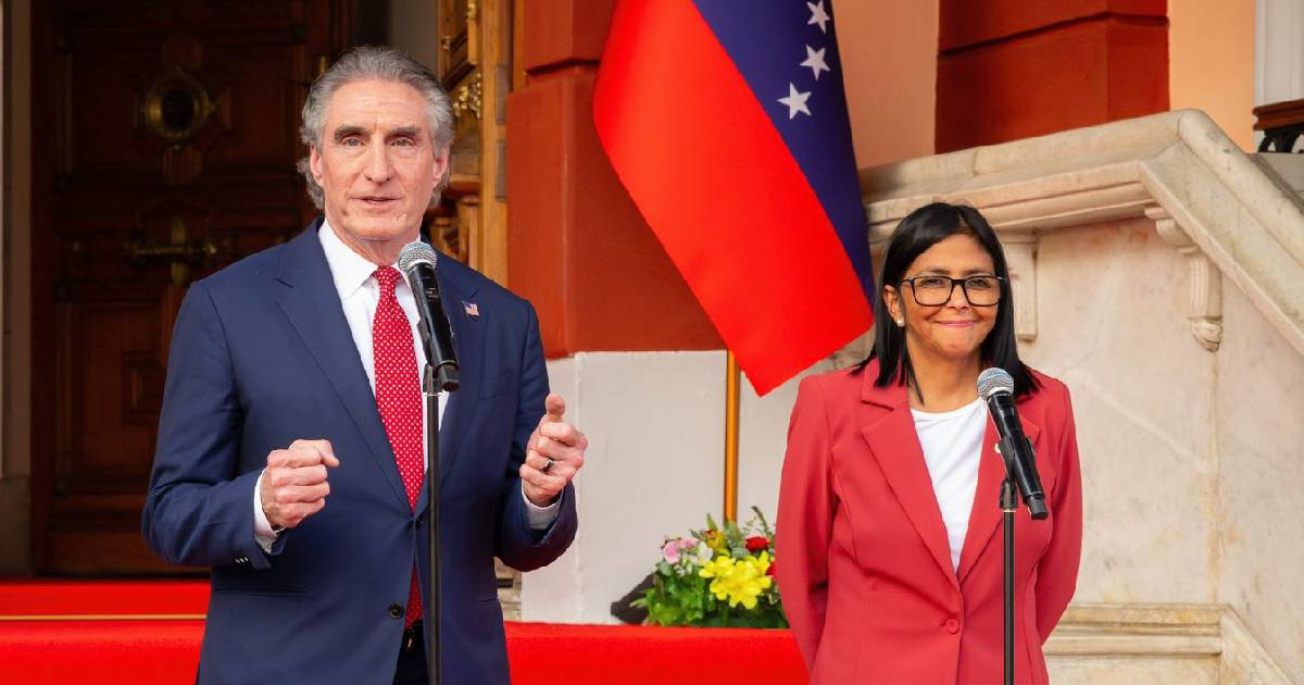 The U.S. moved 100 million dollars in gold from Venezuela, the first shipment in two decades