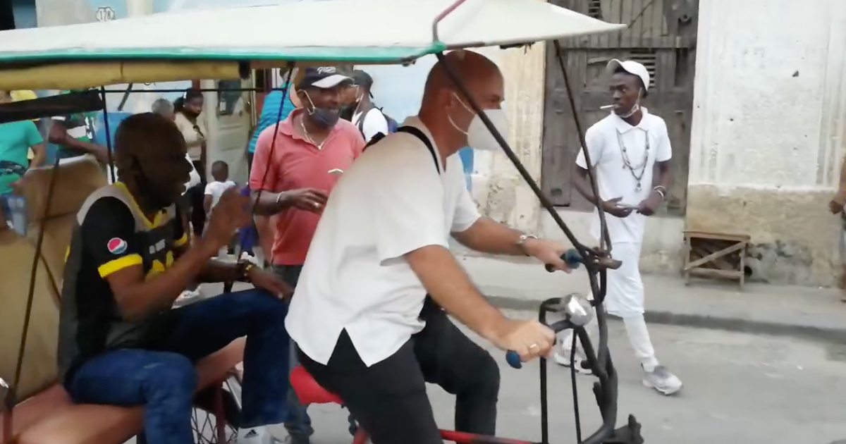 Gerardo Hernández Claps Back at Sandro Castro: "I Got My Pedicab License Years Ago"