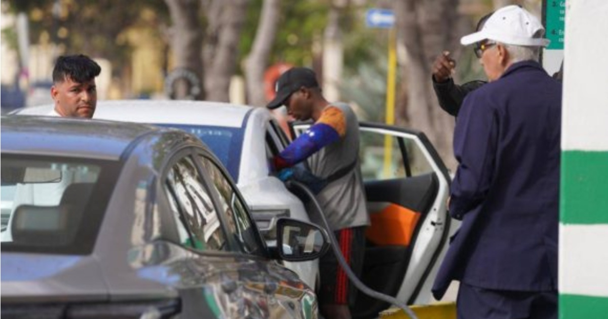 Sixteen Arrested in Havana for Illegal Fuel Sales