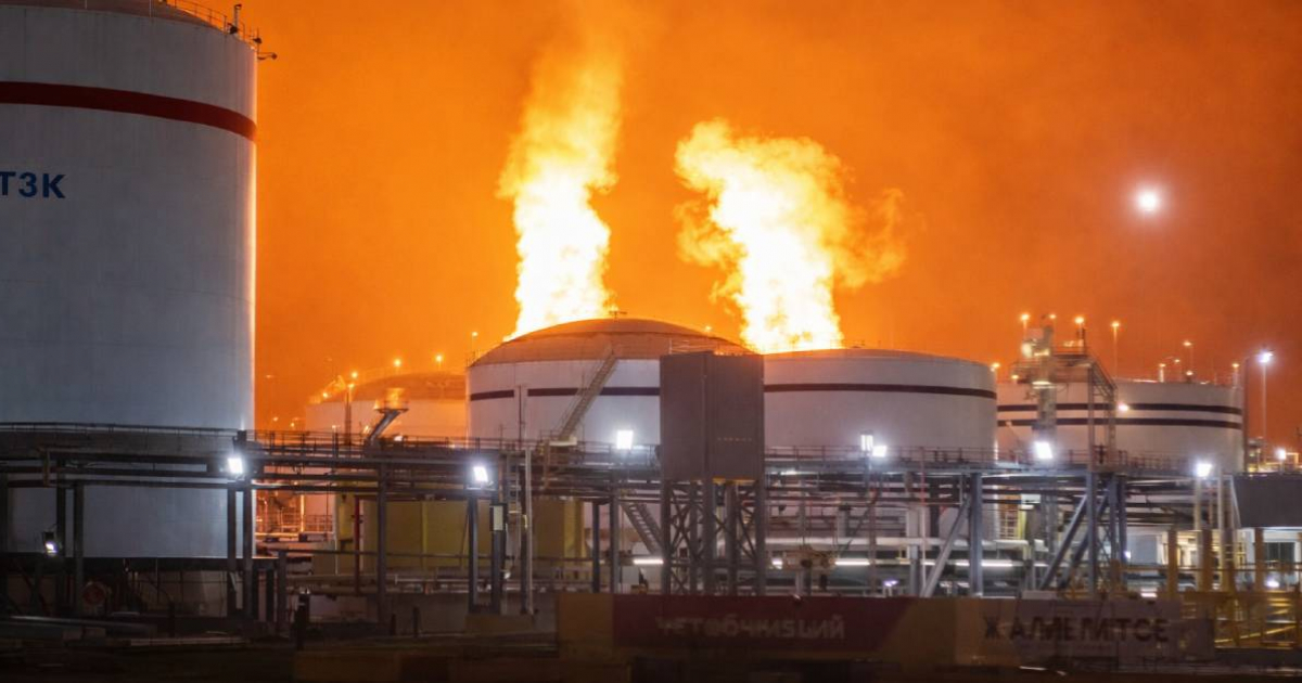 Ukraine's Strikes on Russian Oil Ports Heighten Tensions, Complicate Fuel Supply to Cuba