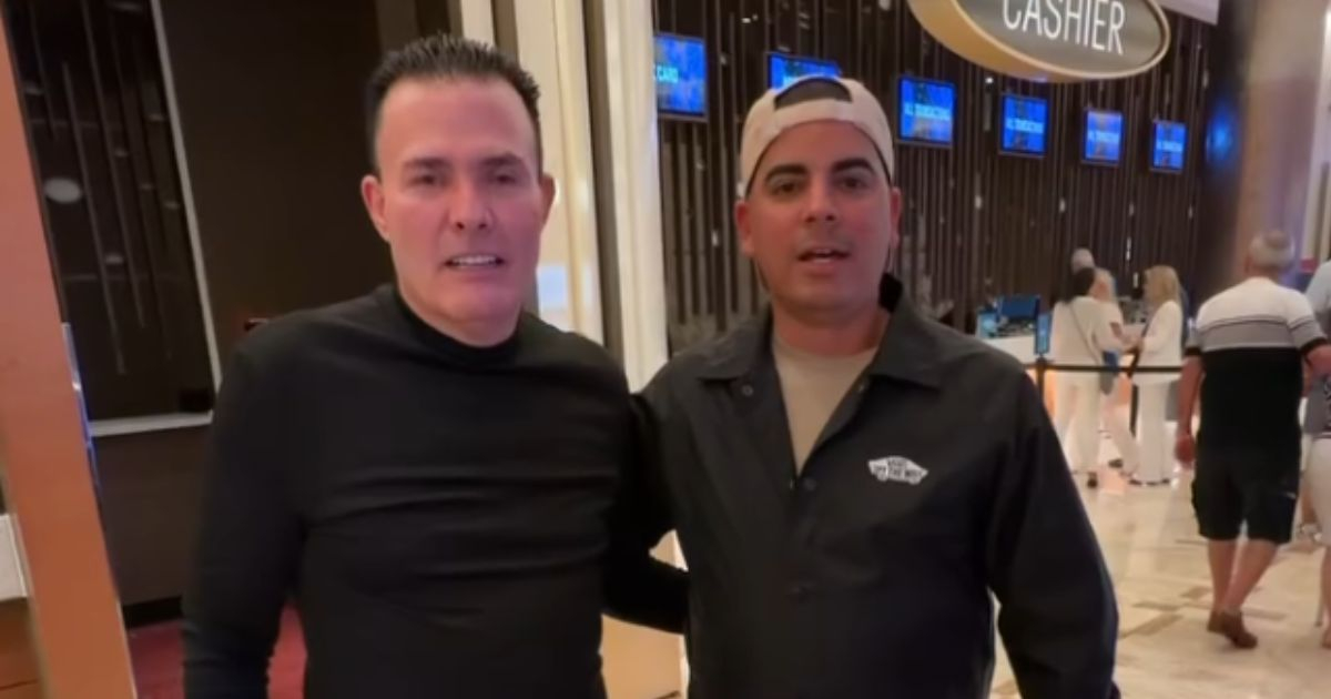 Mario Vallejo praises the Cuban Paparazzi: “He did what many could not.”