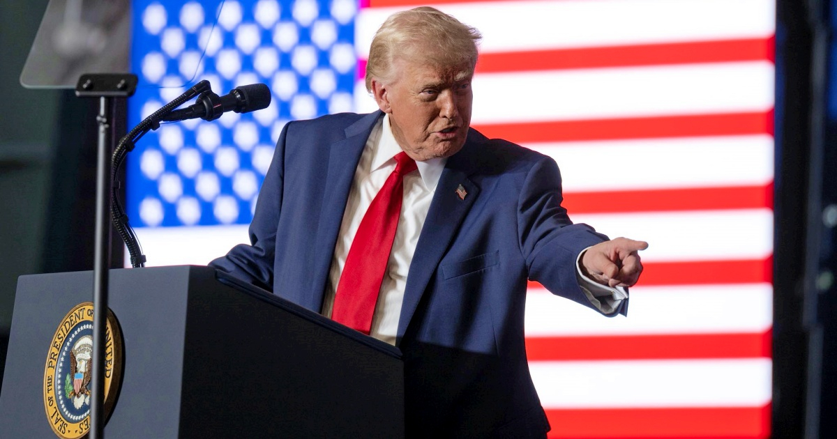 Trump Pledges Support for Cuban-Americans When Regime Falls: "We'll Be There to Help"