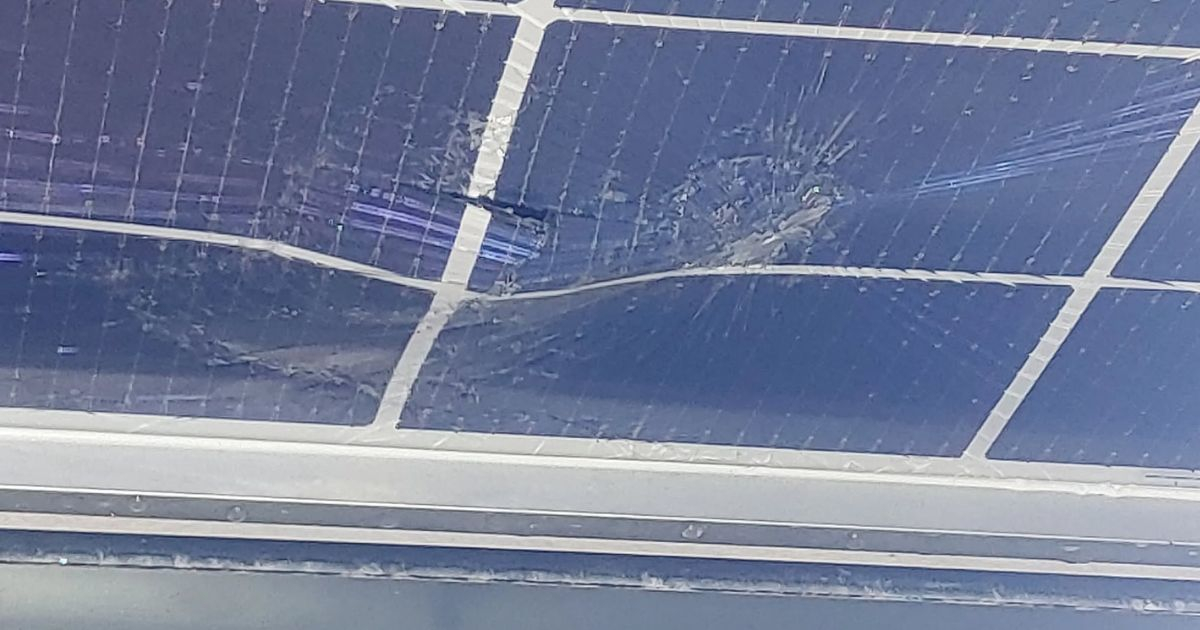 Cuban Citizen Reports Vandalism on Solar Panel, Warns: "I’ll Get Ahead of Karma If I Find Out Who Did It"