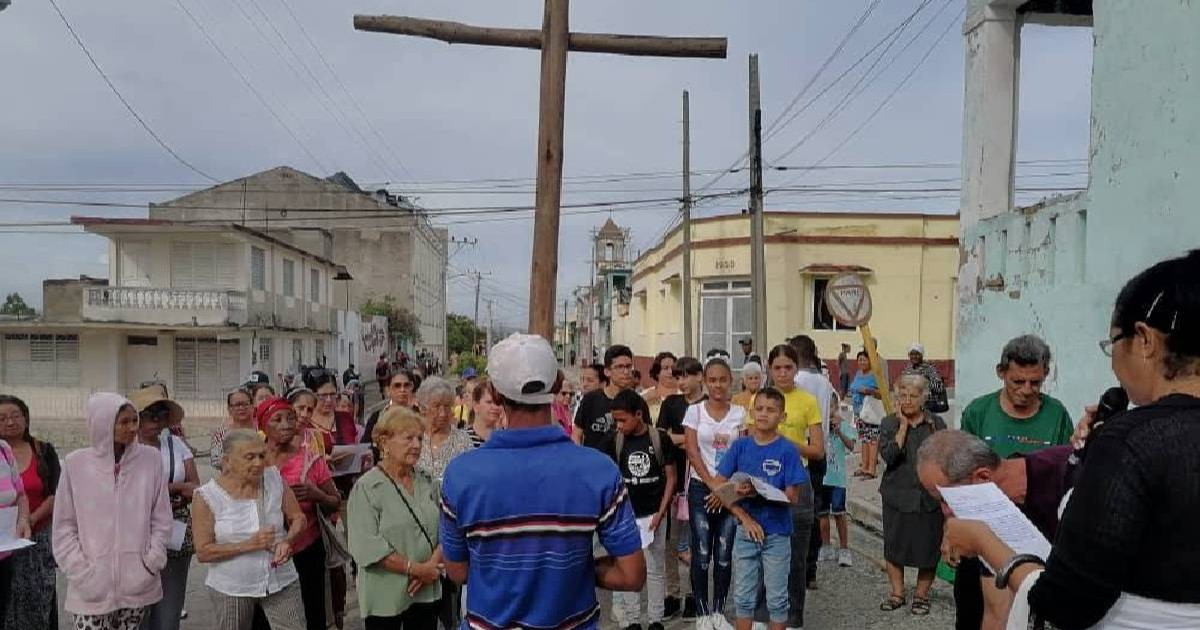 Cubans pray the Stations of the Cross in Santiago de Cuba during Holy Week