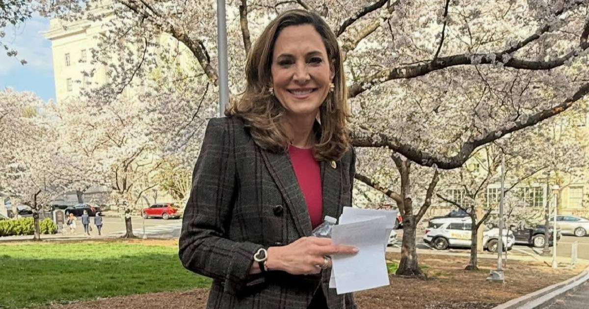 María Elvira Salazar after the announcement of pardons for sanctioned individuals in Cuba: "They are not fooling anyone."