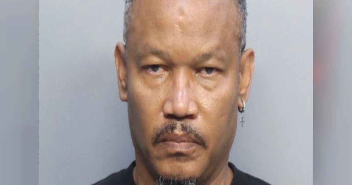 Employee in Miami-Dade Accused of License Corruption Arrested