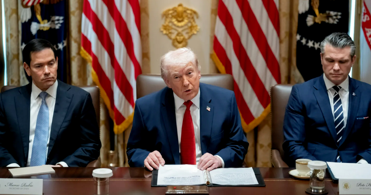 Trump Warns Iran of Severe Consequences if Strait of Hormuz Remains Closed