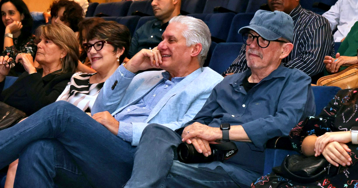 Díaz-Canel Urges Cuban Youth: "They Aim to Colonize Our Minds to Control Us"