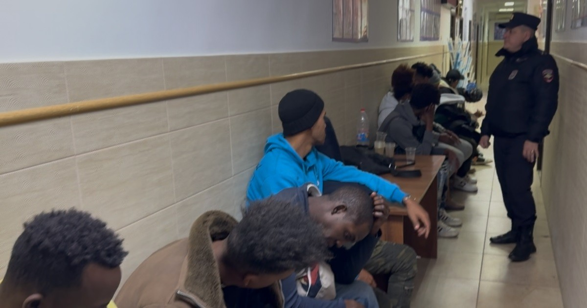 Cuban Migrants in Russia Face Indefinite Detention in Deportation Centers