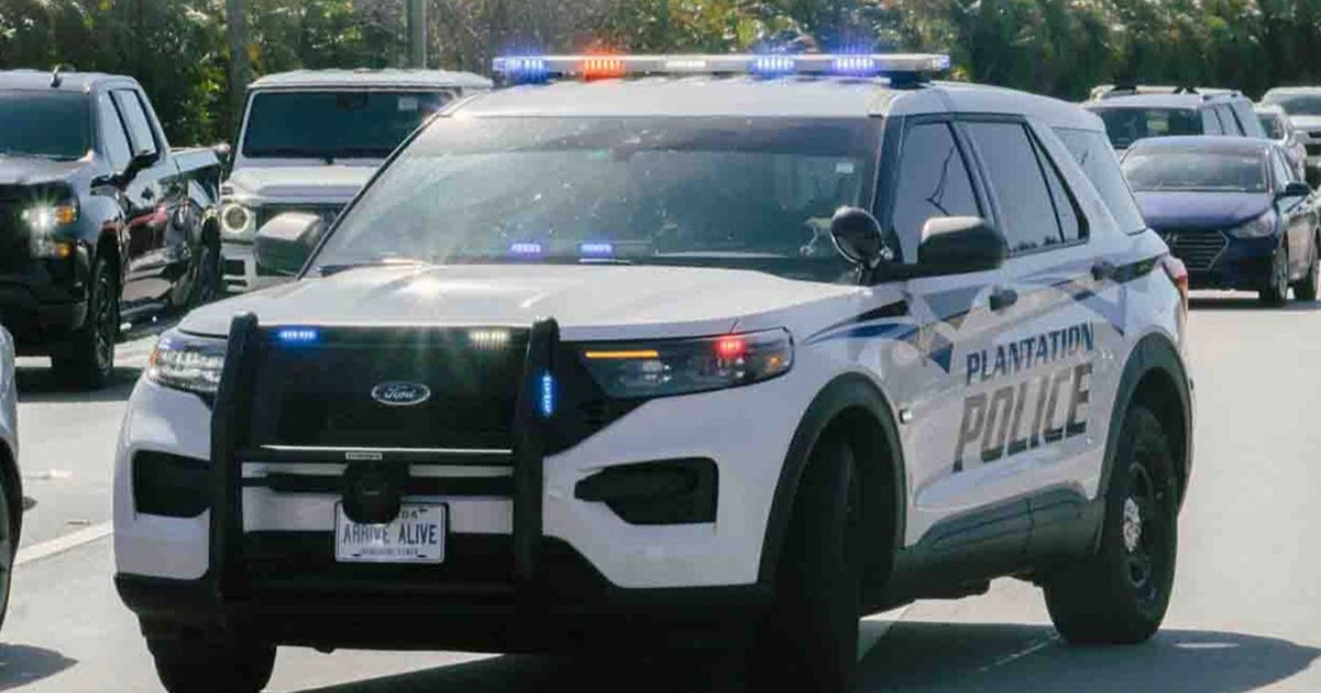 Police in South Florida warn of scammers posing as agents and demanding money