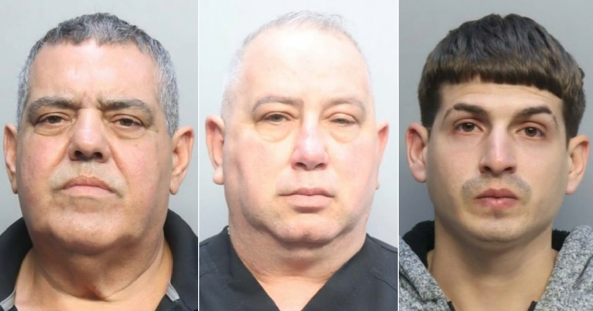 Three Cubans arrested for indecent exposure in a park in Hialeah