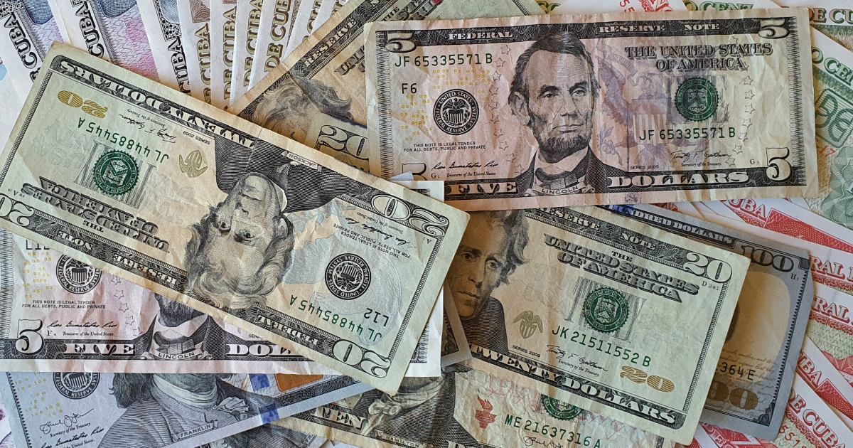 How Cuba's Government Turns Economic Struggles into a Lucrative Remittance Business