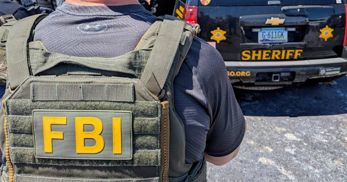 Agentes del FBI participan en un operativo en Estados Unidos. © Facebook/FBI – Federal Bureau of Investigation.