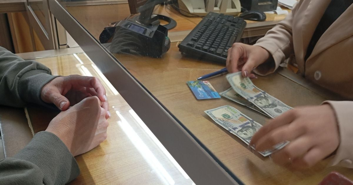 Cuba Announces Locations for Cash Dollar Remittances