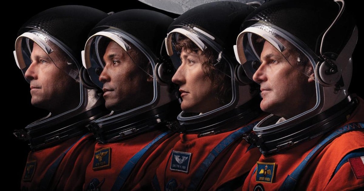 Crew of Artemis II Successfully Returns to Earth After Lunar Flyby