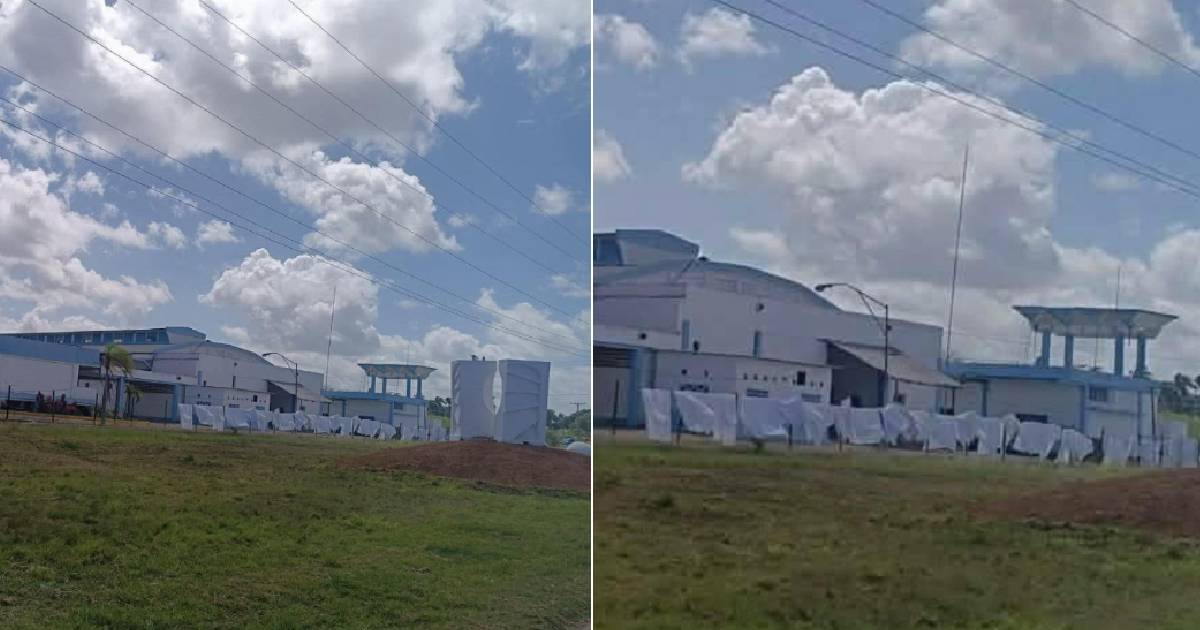 Cuba's State Laundry in Cárdenas Air-Dries Varadero Hotel Linens on Fences