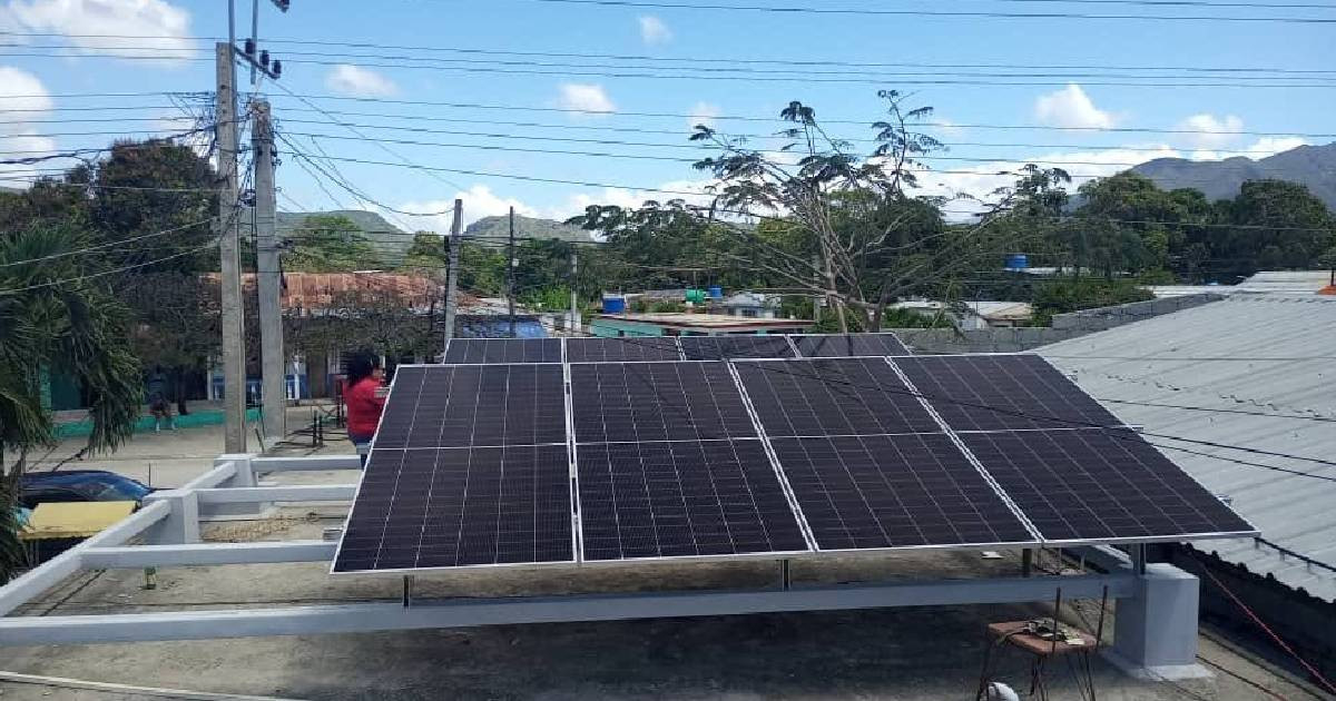 SMEs gain prominence as providers of photovoltaic solar technology amid the energy crisis in Cuba