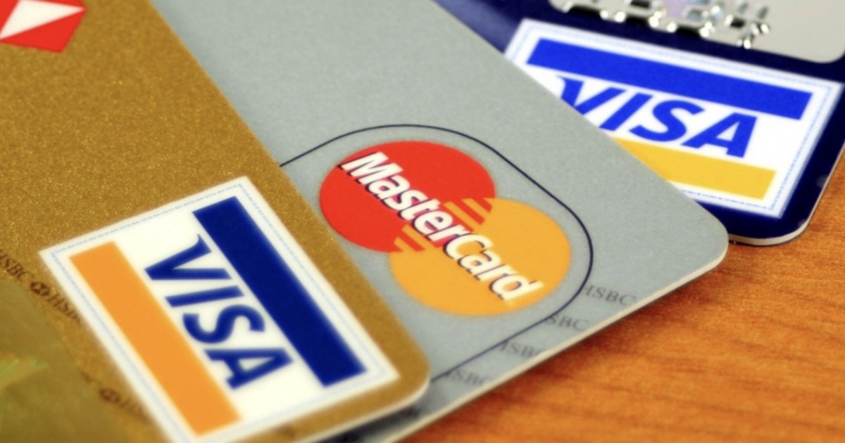 Mistakes with Credit Cards That Could Be Costly: Experts Share Warnings