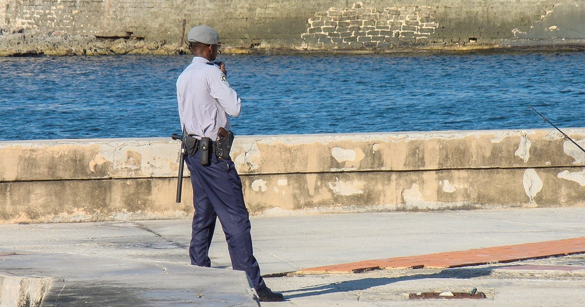 New Police Tactic in Havana: "Operation Rake" Targets Citizens with Fines