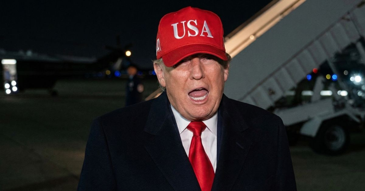 Trump Imposes Naval Blockade on Iran: "They Won't Get a Nuclear Weapon"