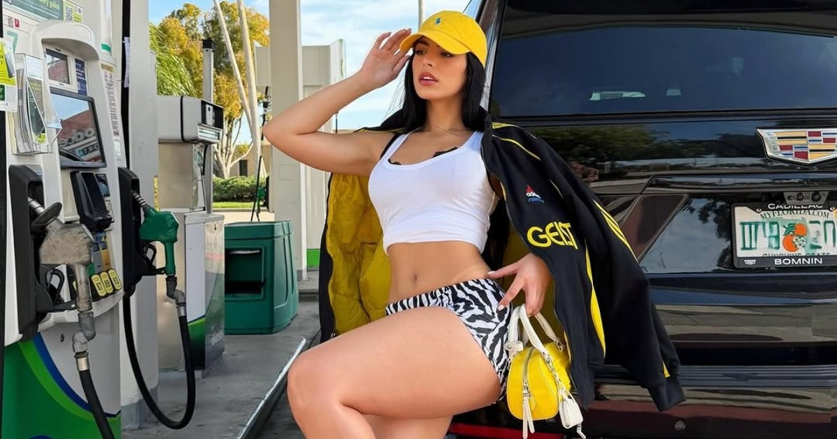 Rachel Arderi Captivates Attention with Bold Look at a Florida Gas Station, Sending Social Media into a Frenzy