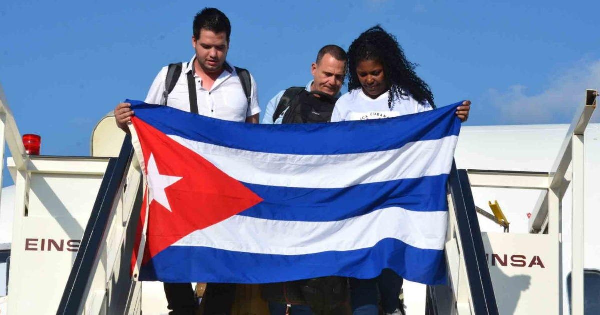 Cuban Regime Accused of Pressuring Italian Authorities to Block Hiring of "Deserter" Doctors